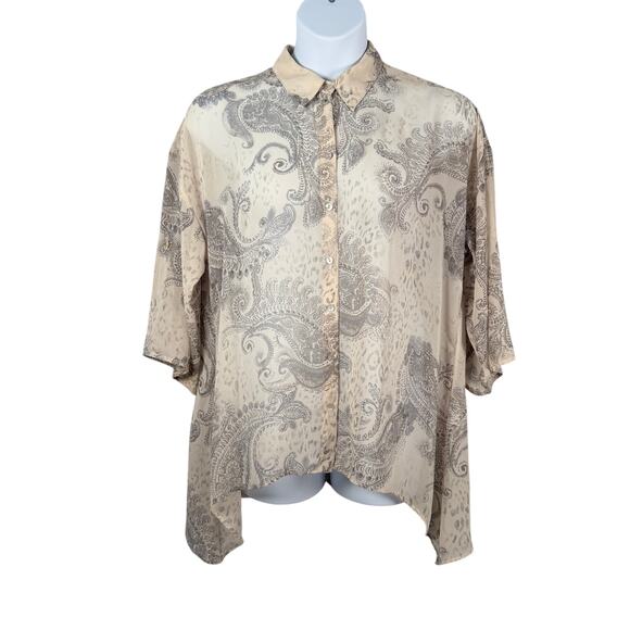 Chicos Top Womens 2 / US Large Paisley Animal Print Semi-sheer Sharkbite Hem - Picture 1 of 16